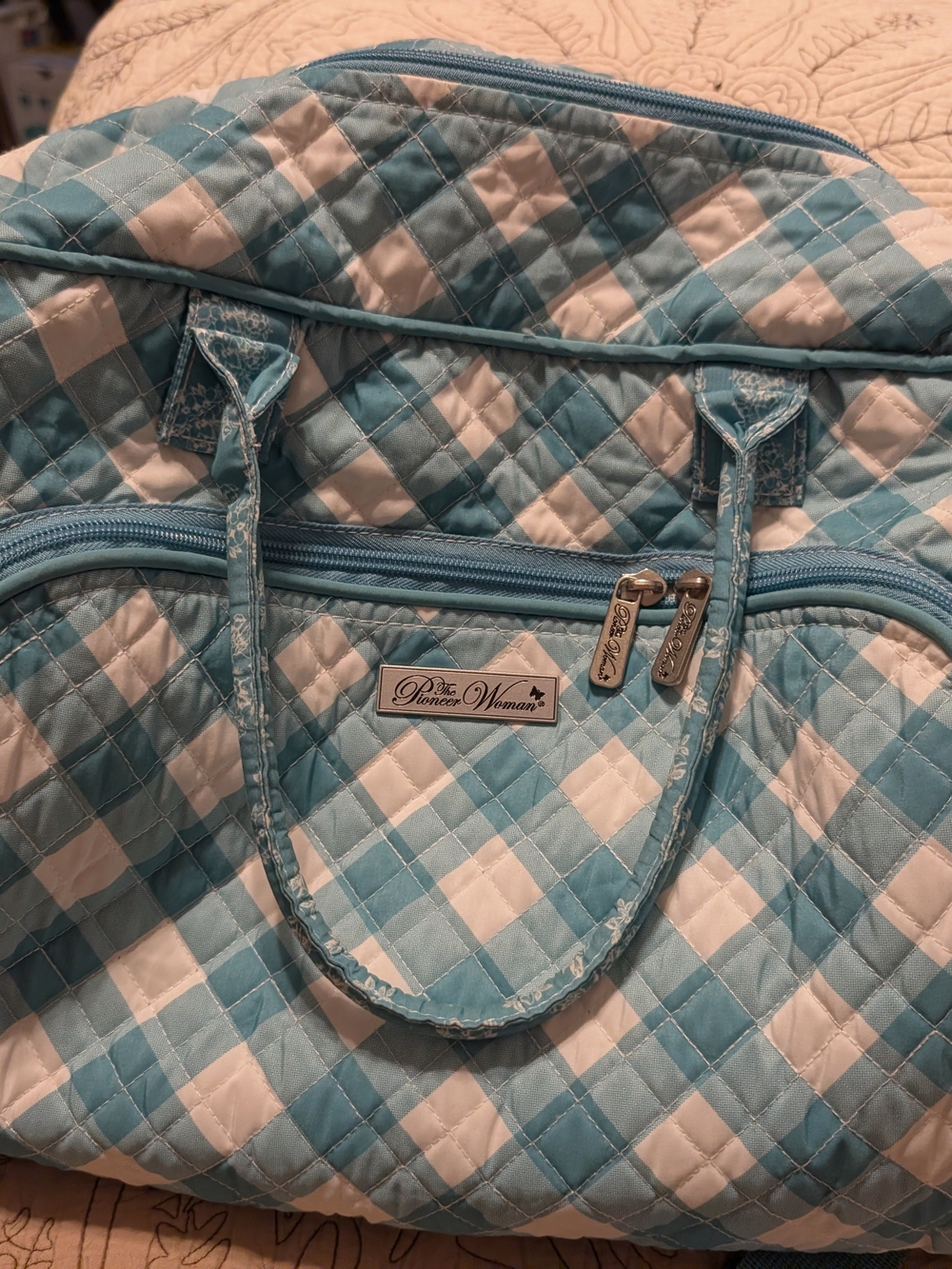 The Pioneer Woman Quilted Light Blue & White Travel Tote